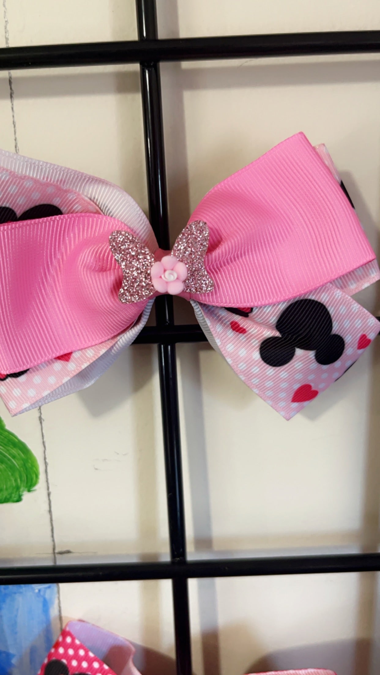 Minnie Bow