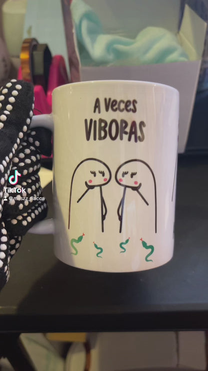 A Veces Viboras Mug